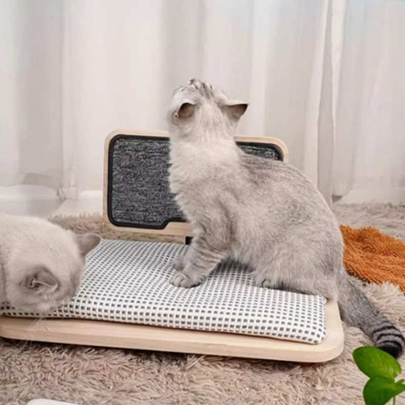 Massiivipuu kodikas kissan sängynpesä naarmuuntulevyllä Massiivipuu kodikas kissan sängynpesä naarmuuntulevyllä