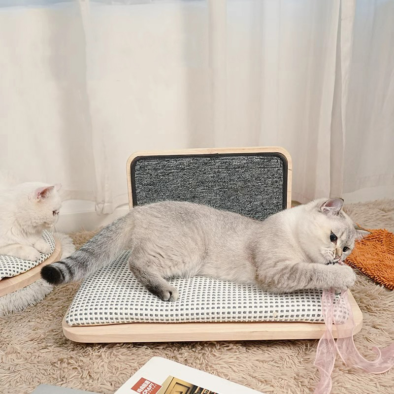 Massiivipuu kodikas kissan sängynpesä naarmuuntulevyllä Massiivipuu kodikas kissan sängynpesä naarmuuntulevyllä