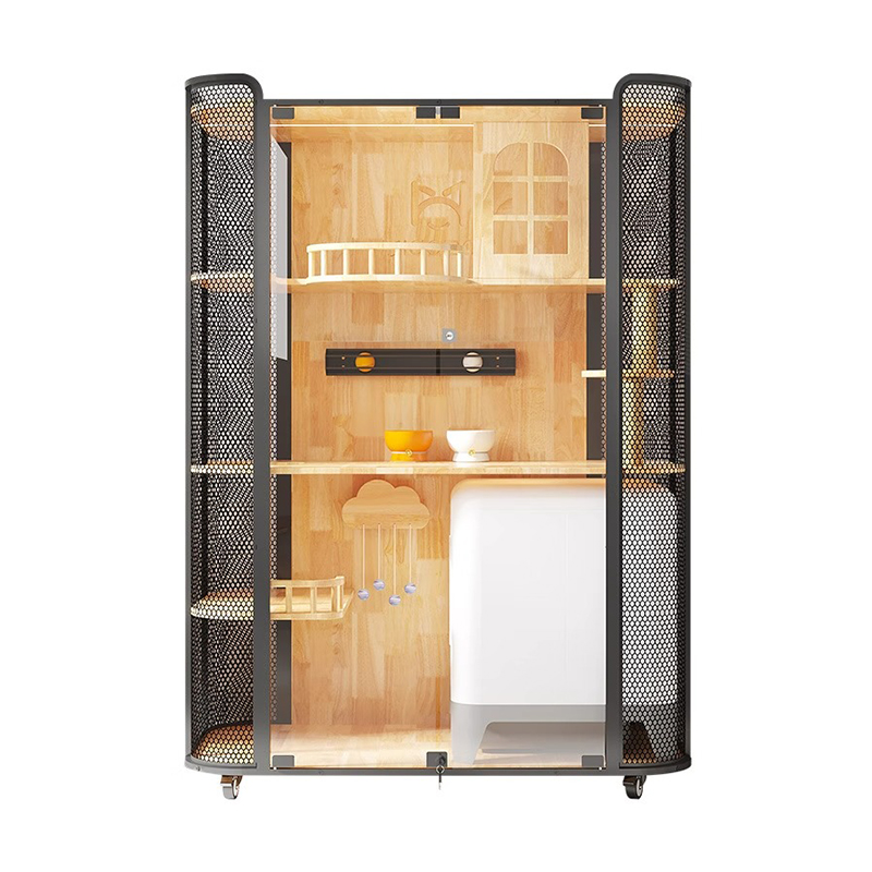 Kumipuun puulattihuone kaapin panoraama huvilahäkki